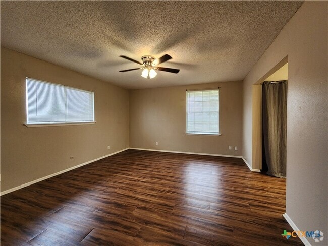 Building Photo - 1480 W Klein Rd Rental