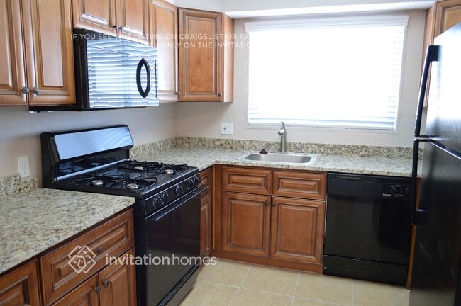 Photo - 10870 Larry Dr