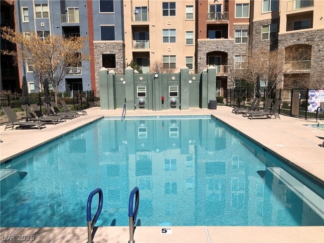 Photo - 62 E Serene Ave