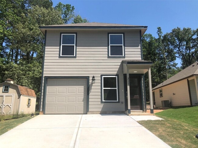 Building Photo - 211 Pin Oak Rental
