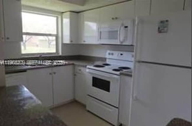 Building Photo - 2021 NW 59th Terrace