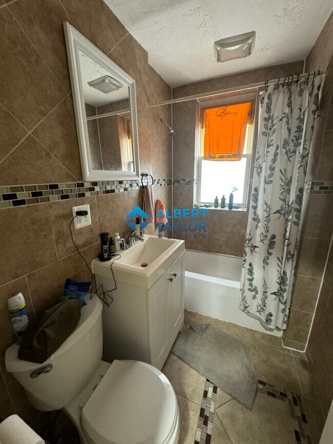 244 Kelton St Unit uni6 2-bed 1-bath
