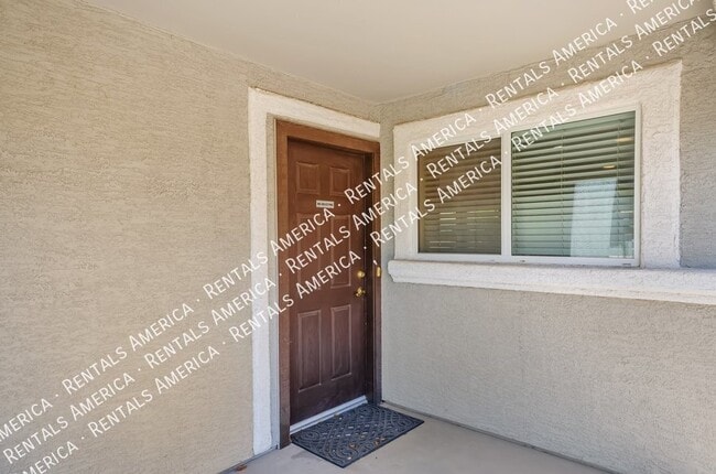 Building Photo - 2834 W Duskywing Dr Rental