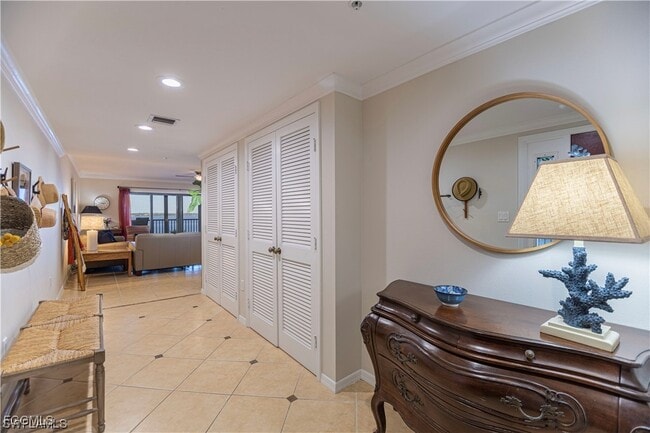 Building Photo - 1900 Virginia Ave Unit 503