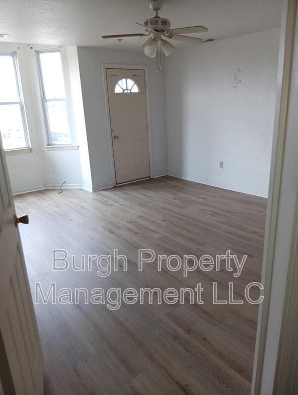 Photo - 116 W 8th Ave Unit 4B