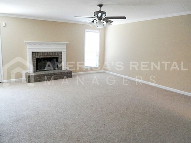 Photo - Wonderful Town Home in Gardendale, AL... Available to View Now!!!