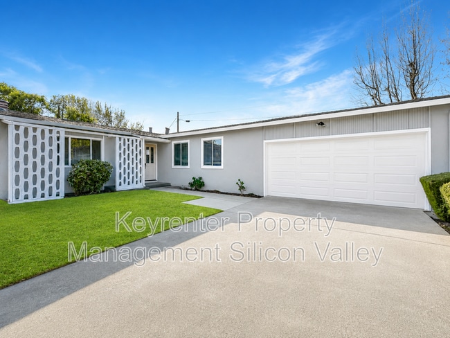 Building Photo - 6772 John Dr