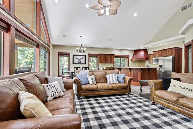 Photo - 712 Broken Rein Rd Unit SI ID1250674P