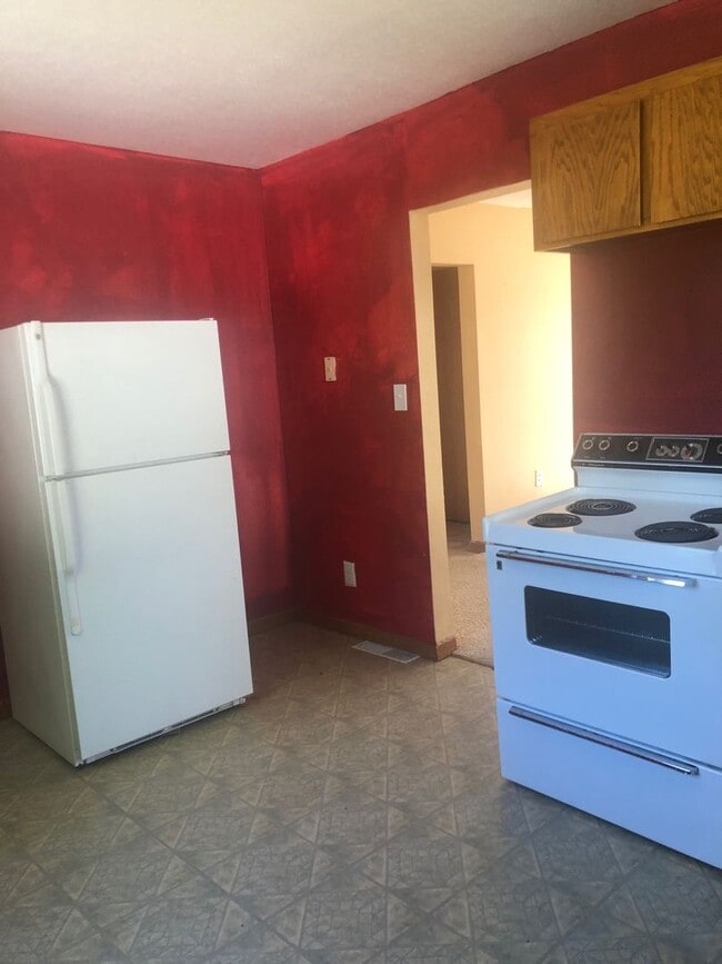 Photo - Spacious| Pet Friendly| Garage