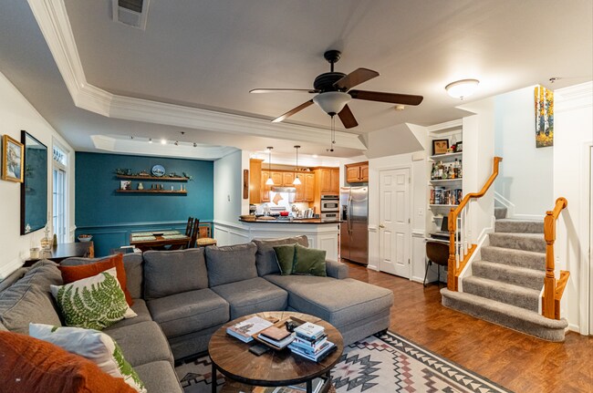 Photo - 3542 Huntley Manor Ln