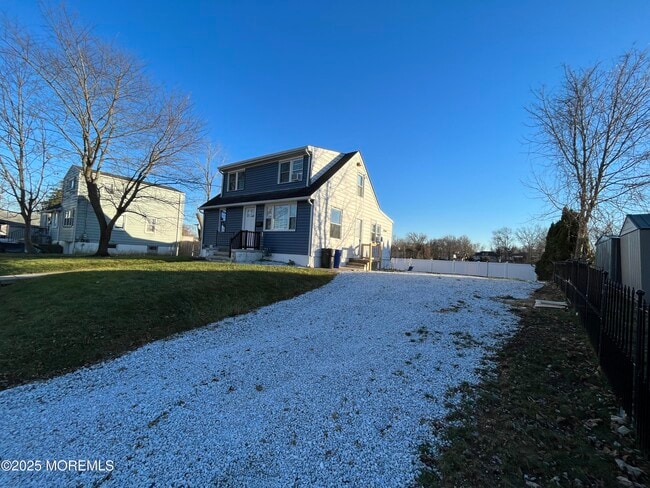 Photo - 324 Fairfield Ave