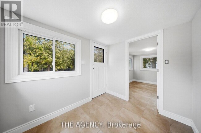 Photo - 75 Robinson Rd