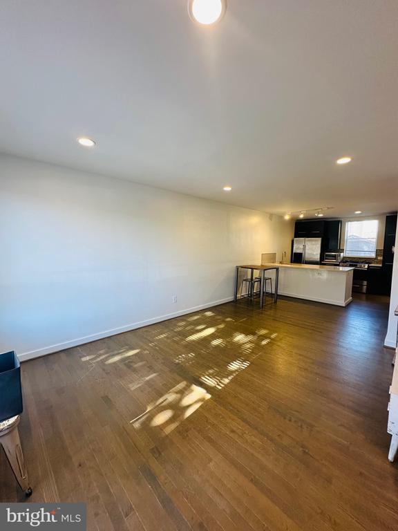 Photo - 137 W Reed Ave