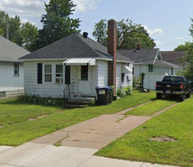 Building Photo - 2115 Omaha St