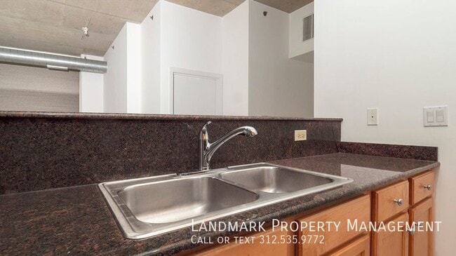 Photo - 1305 S Michigan Ave Unit 511