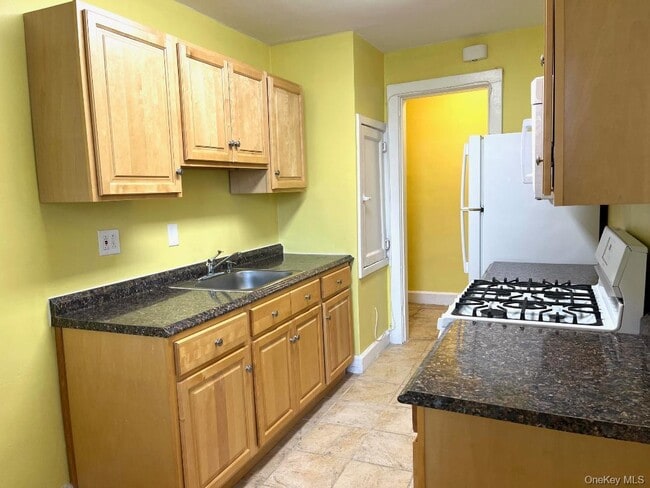 Photo - 604 Tompkins Ave Unidad B-2