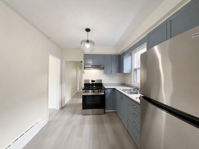 46 Montcalm Ave Unit Main