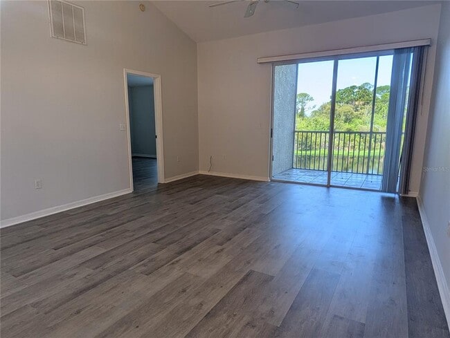 Photo - 8390 Wingate Dr Unit 525