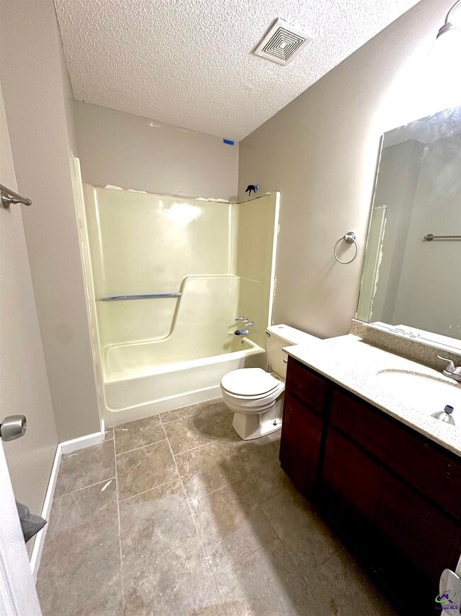 Photo - 106 Country Wood Trail