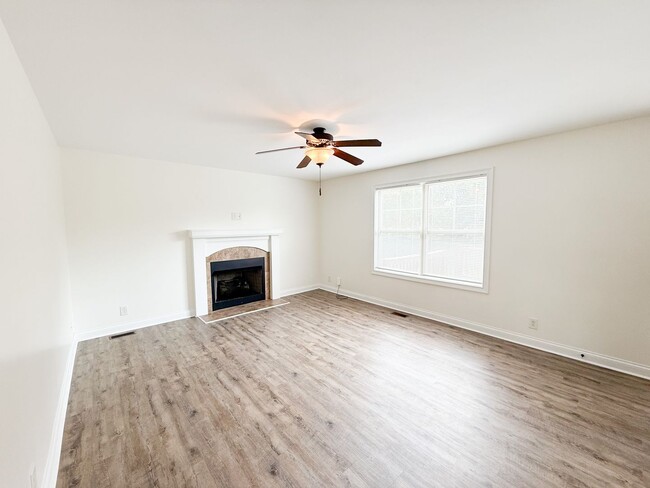 3456 Bradfield Dr
