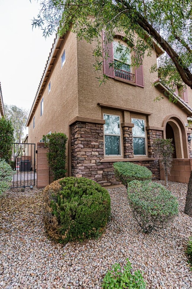 Photo - 4 Bedroom home located in Mountain's Edge