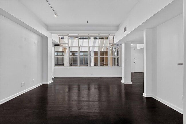 Photo - 357 Varick St Unit 327