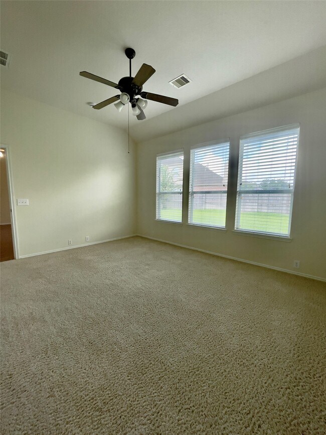3514 Leaf Vines Dr