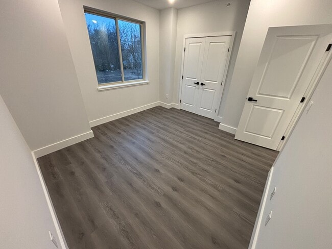 Photo - 713 N 42nd St