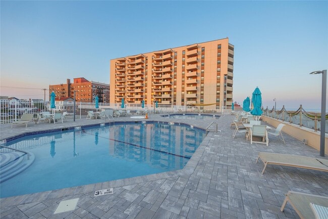 Building Photo - 360 Shore Rd Unit 3E Rental