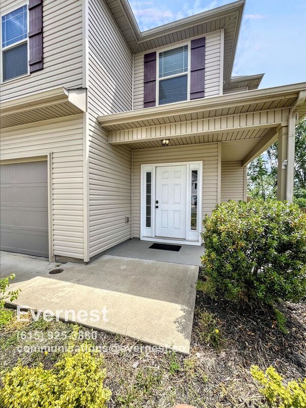 Photo - 1204 Henry Pl Blvd