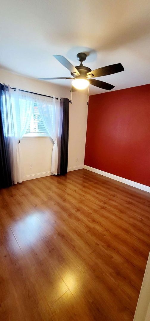 Photo - 5000 Bradford Dr