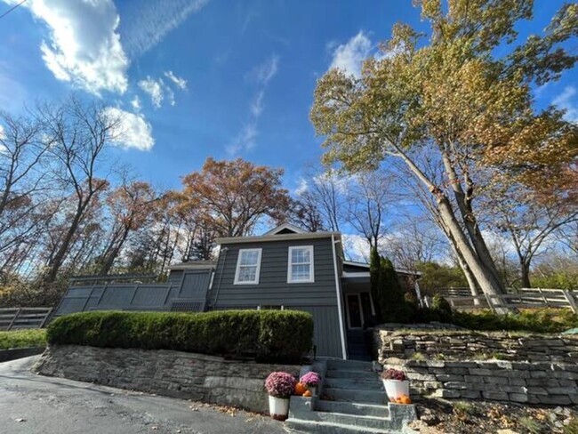 Building Photo - 4261 Walton Creek Rd Rental