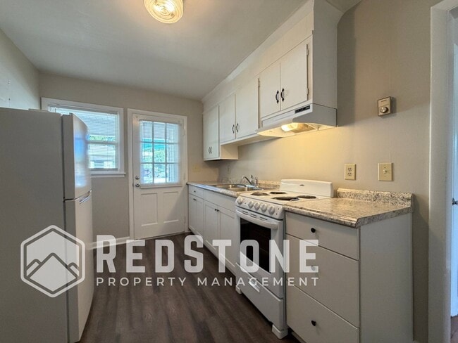 Photo - 128 Friendly Rd