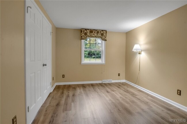 Photo - 270 Buffalo Rd