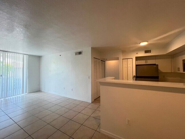 Photo - The Oaks in North Miami
