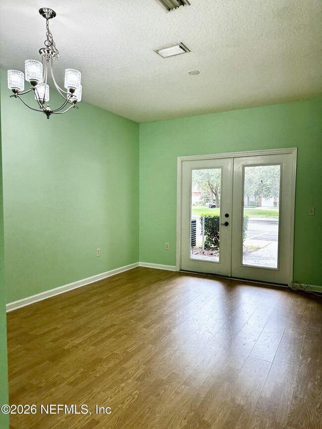 Photo - 1520 Fieldview Dr