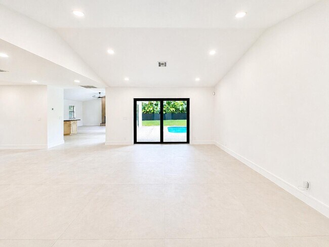 Photo - 4823 NW 91st Way