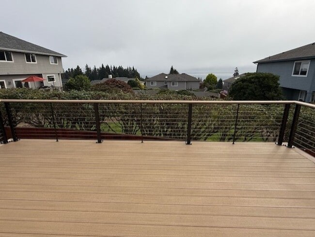 Photo - UPDATED CHAFFEY 4 BEDROOOM KINGSTON HOME FOR RENT WITH GREAT VIEWS!