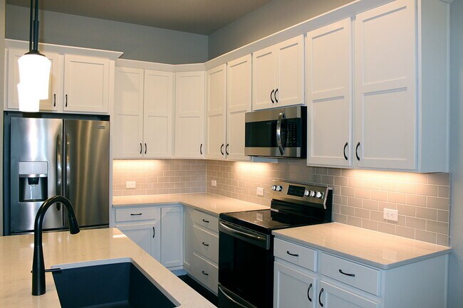 Photo - 5055 River Roads Dr