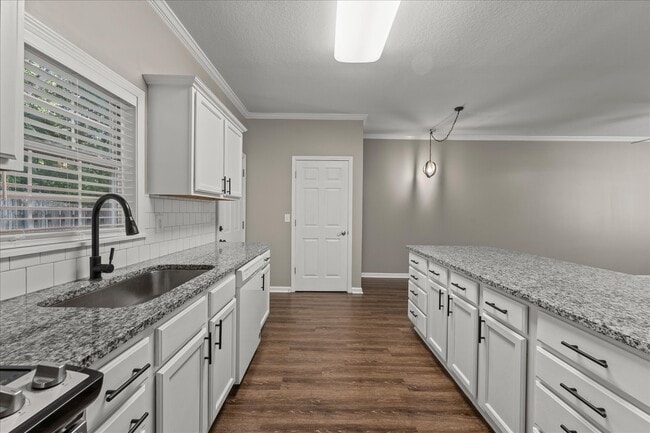 Photo - 27 Corinth Rd