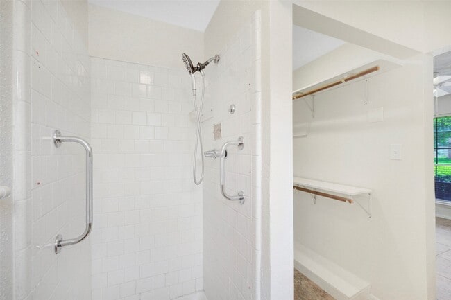 Building Photo - 10314 Paintbrush Ln