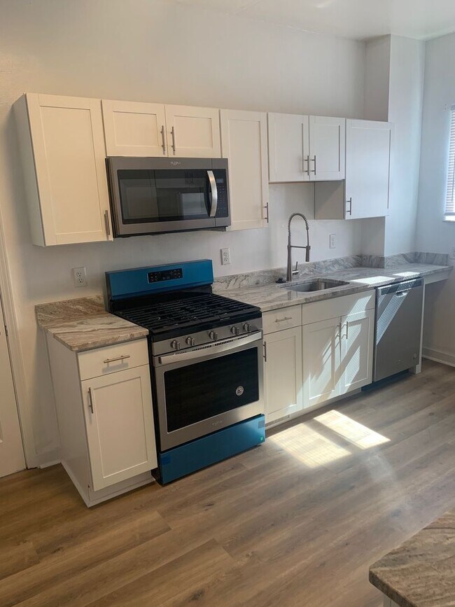 Photo - Luxury 2 Bedroom/1 Bathroom Remodel in Sou...