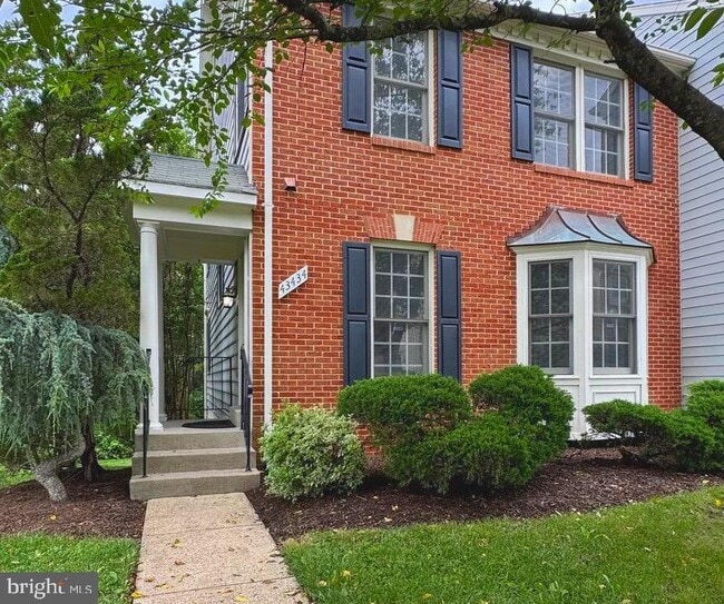 Photo - 43434 Postrail Square Townhome