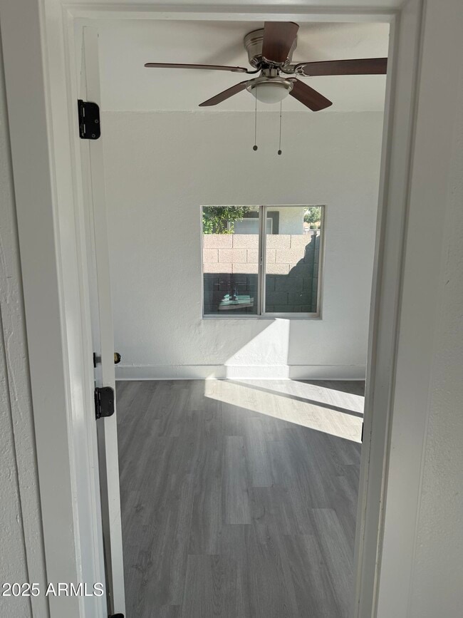 Photo - 2536 W Morten Ave