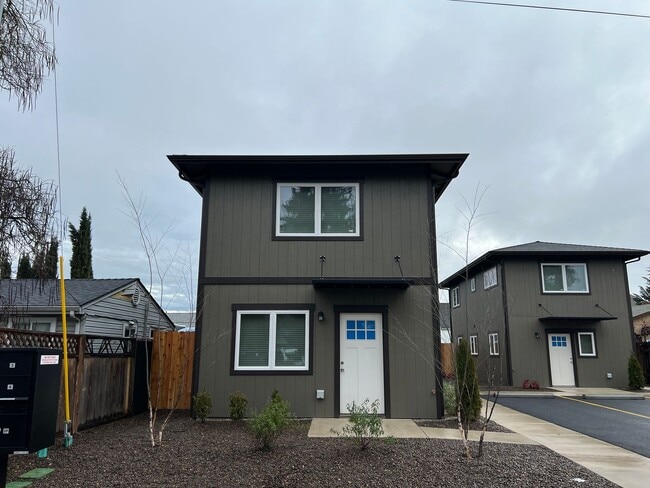 Building Photo - One bed/One Bath Apartment | Available Now Unit 534 Putnam Ave. #2