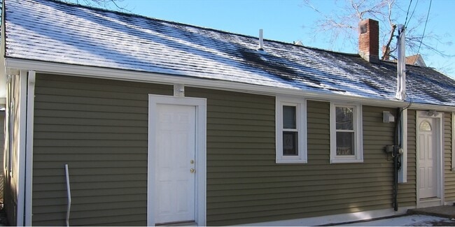 Building Photo - 39 Rawson Rd Rental