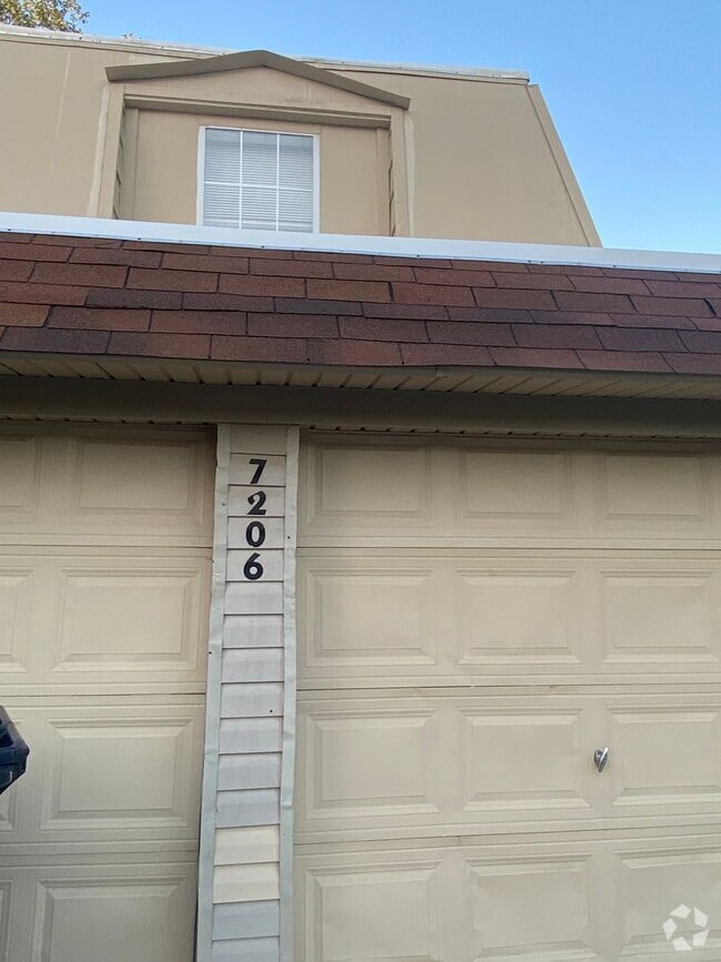 Building Photo - 3 Bed 2.5 bath Rental