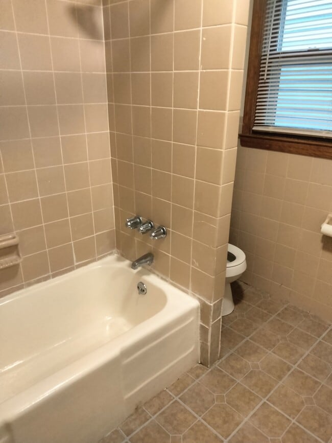 Building Photo - 39 Ives Ct Unit Rose Rental