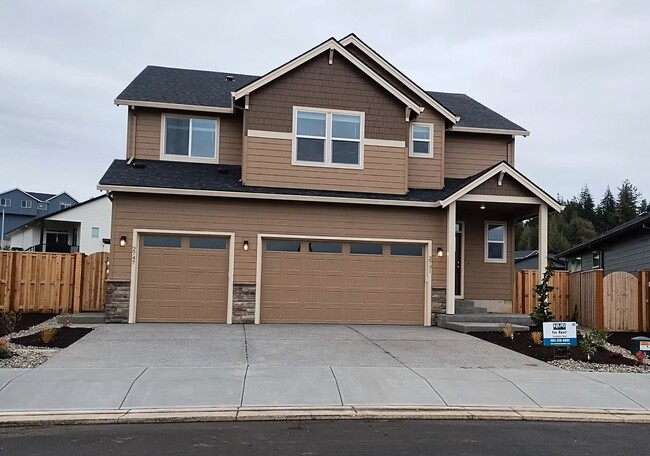 Newer Construction Home! 4-Bed, 2.5-Bath w... - Newer Construction Home! 4-Bed, 2.5-Bath w...