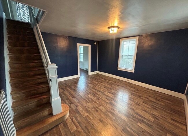 Sala de estar - 25 E Craig St